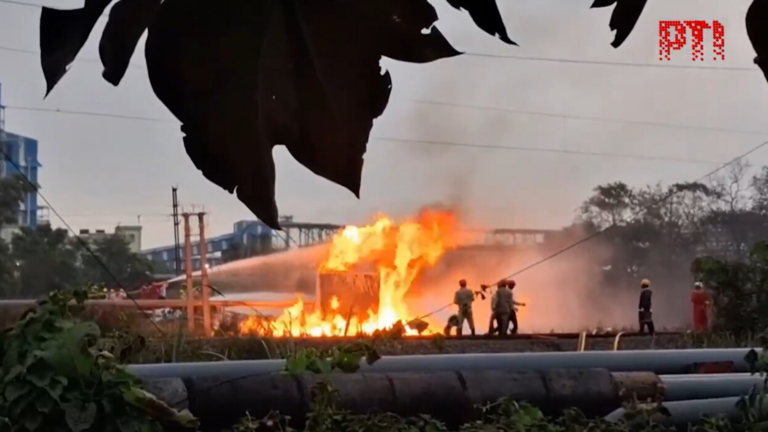 A massive fire broke out at the Haldia refinery in West Bengal, several workers were injured | Follow | Today’s news