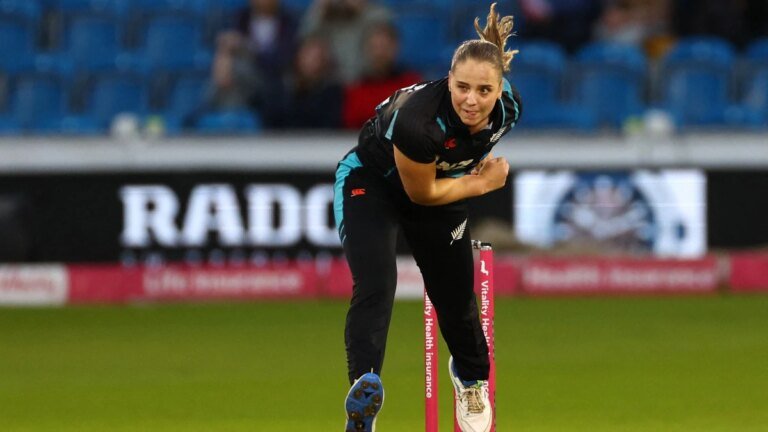 New Zealander Jess Kerr refuses to let facial paralysis and diabetes ruin her dreams