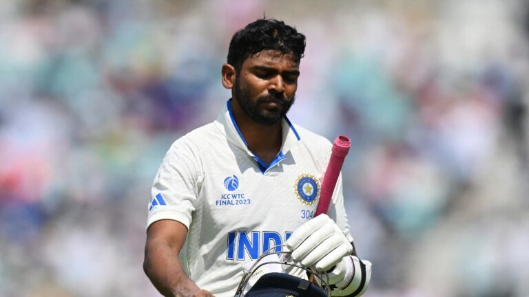 Wicketkeeper-platter KS Bharat departs at 32 after falling on a stumping instruction