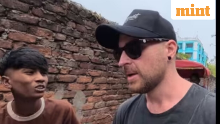 Australian tourist says he was ‘harassed’ after Indian man repeatedly asked him for a kiss – viral video | Today’s news