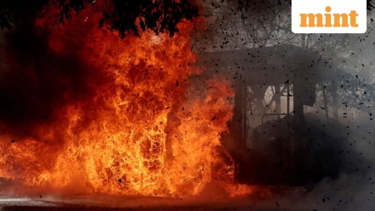 Massive fire in Delhi’s Tughlakabad Extension kills 3, several rescued | Today’s news