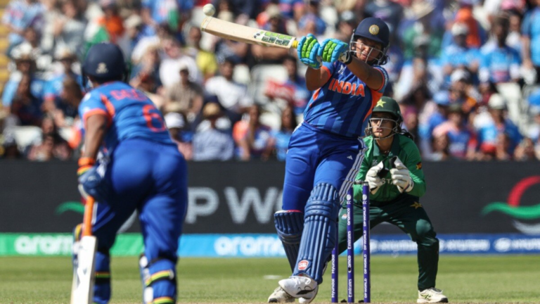 Richa Ghosh credits Harmanpreet and Smriti for helping her overcome a slim patch