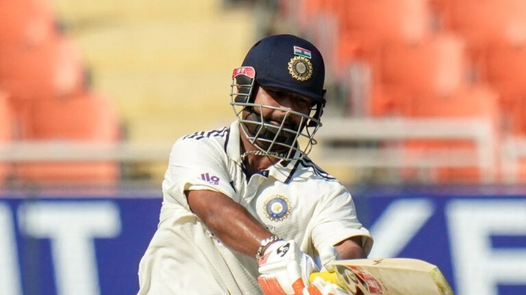 50 on 50: Rishabh Pant takes out IPL wrath on Abdul Malik