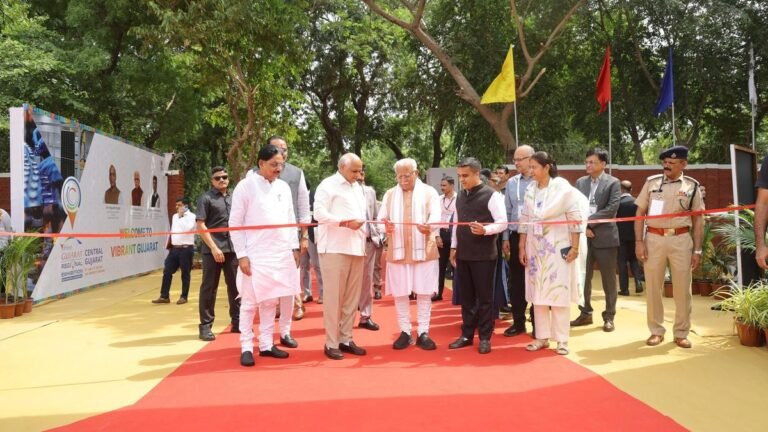 CM Patel inaugurates VGRC in Vadodara, calls for investment-led growth