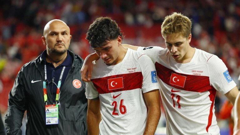 World Cup: Wasteful Turkey crash as 10-man Paraguay win 1-0
