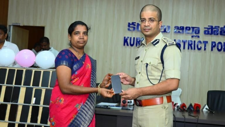 Kurnool police returns 679 recovered mobile phones worth ₹1.36 crore