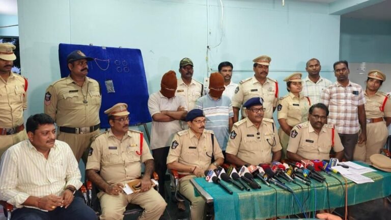 Two arrested, juveniles detained for the murder of an elderly woman