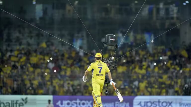 ‘Not a better man’: Ashwin backs MS Dhoni to replace Stephen Fleming as CSK head coach