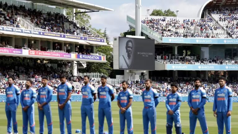 Why do players wear black armbands during the India vs England Lord’s ODI match?