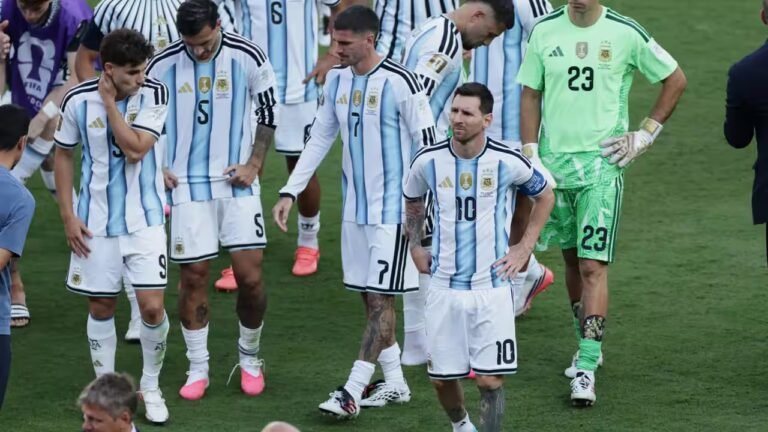 ‘Messi, Messi!’: Argentina fans honor their captain as Spain lift World Cup trophy