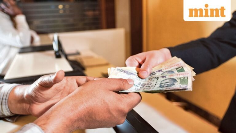 Honest debt: Kerala man tracks down friend after 35 years to repay cash borrowed in Saudi Arabia | Today’s news