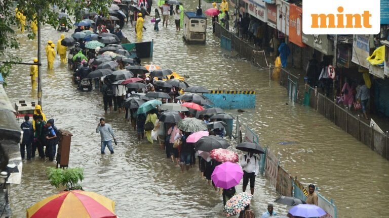 Weather Forecast LIVE: Over 15 vehicles crash in 10 minutes after rain creates pothole on Mumbai-Ahmedabad Expressway | Today’s news