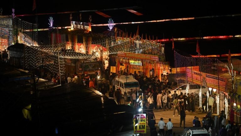 The first batch of Amarnath pilgrims turned away from Jammu