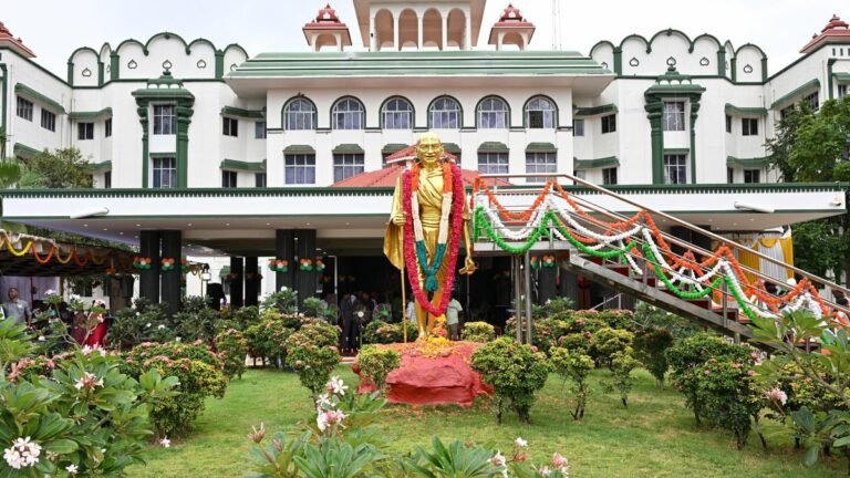 HC grants interim bail to Sub-Registrar Justin Manikandan Subramanian in Palani land registration case.