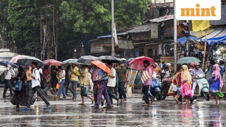 Current Weather Today LIVE: Delhi, UP, Uttarakhand brace for heavy rainfall amid IMD warning; Monsoon covers all of India | Today’s news