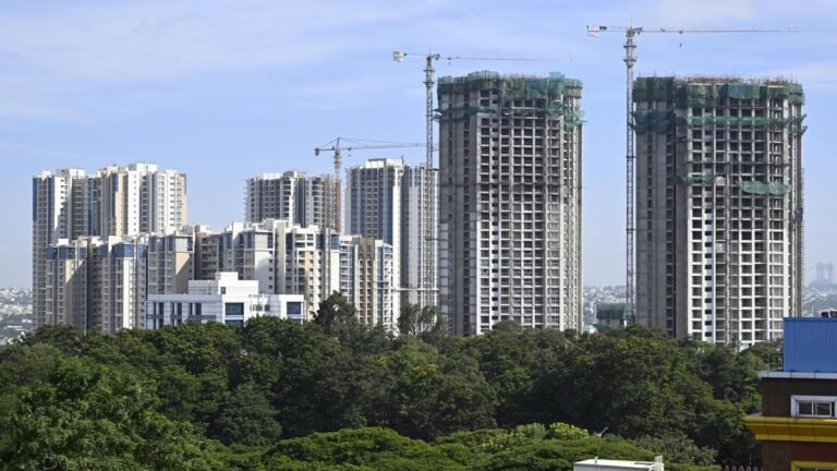 The draft law on flats gives flat owners stronger rights to common areas