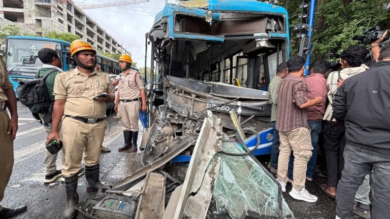 BMTC electric bus hits stationary bus in Bengaluru, 5 injured