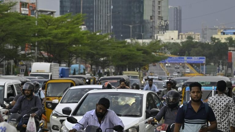First day of IIIT junction diversion forces more than 10,000 IT workers to take longer routes, triggers traffic jams