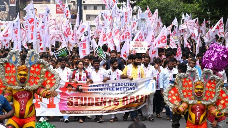 SFI meeting begins, students protest against ‘erosion’ of education system