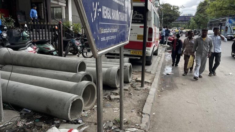 BJP is playing politics while cleaning pavements, says Karnataka Chief Minister