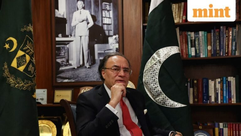 Exploiting Iran’s War Broking? Report says Pakistan seeks $10 billion in US to boost reserves | Today’s news