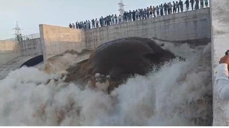 Wet run of one Narlapur PH pump from PRLIS