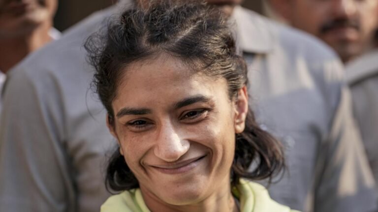 Delhi HC gives two weeks to WFI to decide on notice to Vinesh Phogat