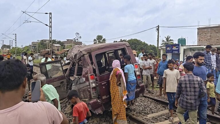 5 dead after train collides with school van in Murshidabad, West Bengal; 4 children among the dead