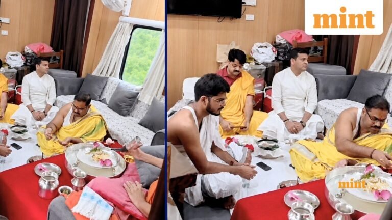 Viral Video: After Honeymoon Coach Controversy, Priests Perform Puja On Train; The railway gets a bang for answering | Today’s news