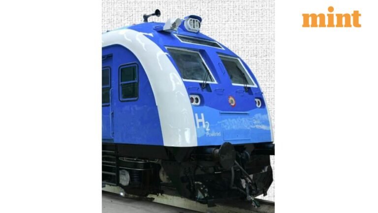 Indian Railways News: Country’s first hydrogen train covers 89 km from Jind to Sonipat in 2 hours | Today’s news