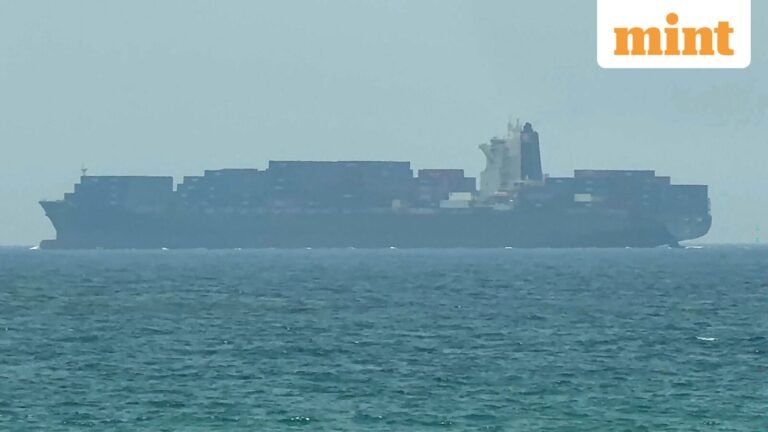 Hormuz tensions escalate: US launches new strikes on Iran over threats to commercial shipping | Today’s news