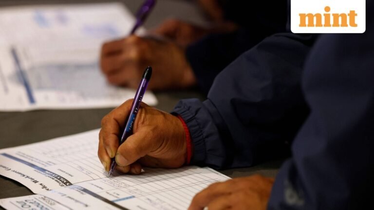 US jobless claims fall to 215,000 by July 4 as layoffs remain at historic low | Today’s news