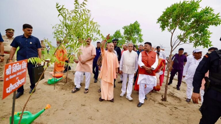 Adityanath reports environmental concerns and launches 35 million sapling