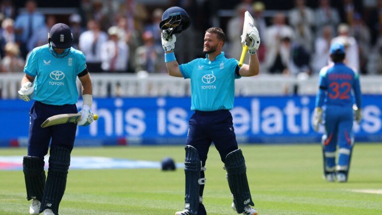 Ben Duckett broke Viv Richards’ 47-year-old Lord’s ODI record with 141 vs. India