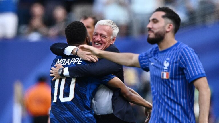 Coach returns after his mother’s funeral, Mbappe honors him with a heartfelt hug