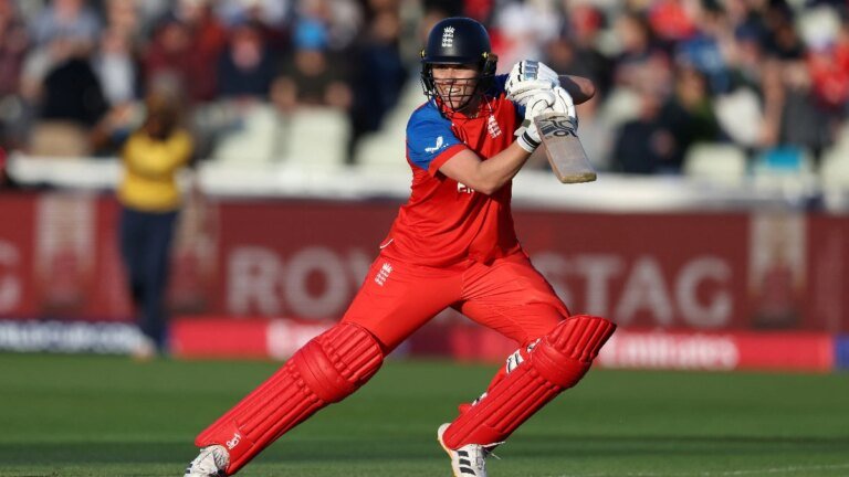 Nat Sciver-Brunt plays down title talk as England look to end their World Cup drought