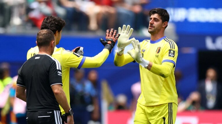 Belgian Courtois backs Lammens to recover from costly World Cup mistake