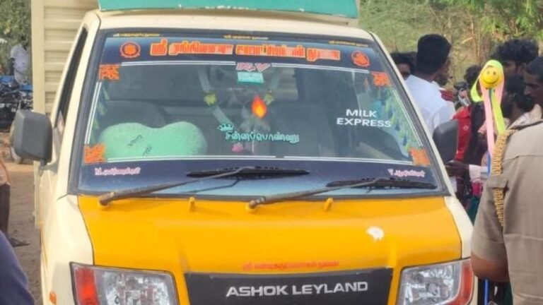 Four children were fatally hit by a van near Vadamadurai in Dinidgul district