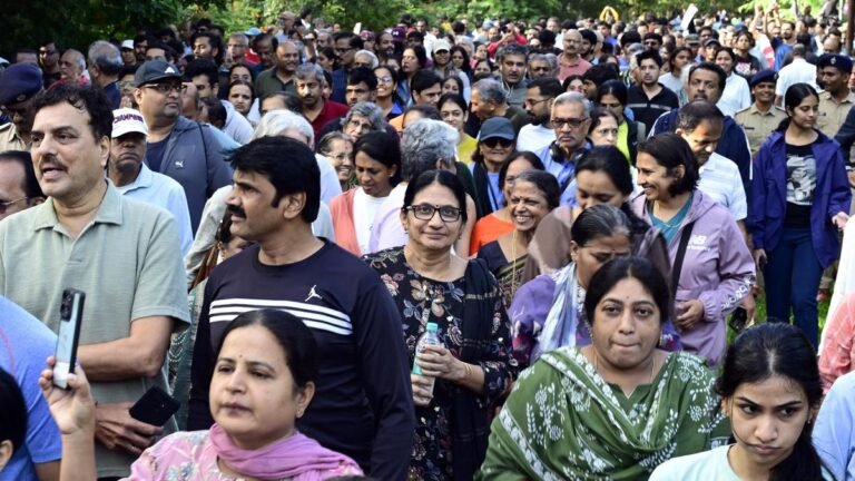 Thousands of people protested against the amendment to the Parks Act in Lalbagh