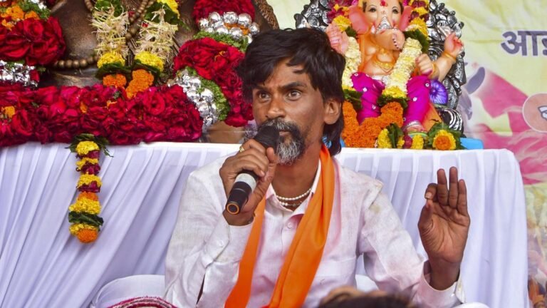 Day 2 of Maratha quota protest: Jarange firm on Kunbi certificate request, warns against march to Mumbai