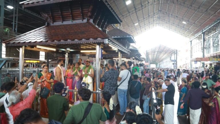 Keralam’s Guruvayur wedding carnival: 367 couples tied the knot in a single day