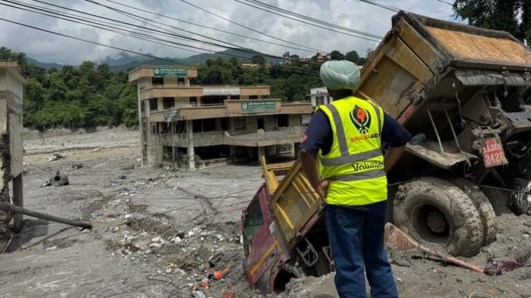 Nepal floods: ‘Bodies buried in slush, families denied food’, Khalsa Aid volunteers witness devastation