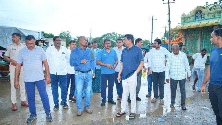 The AP minister asks party leaders and cadres to strengthen grassroots coordination