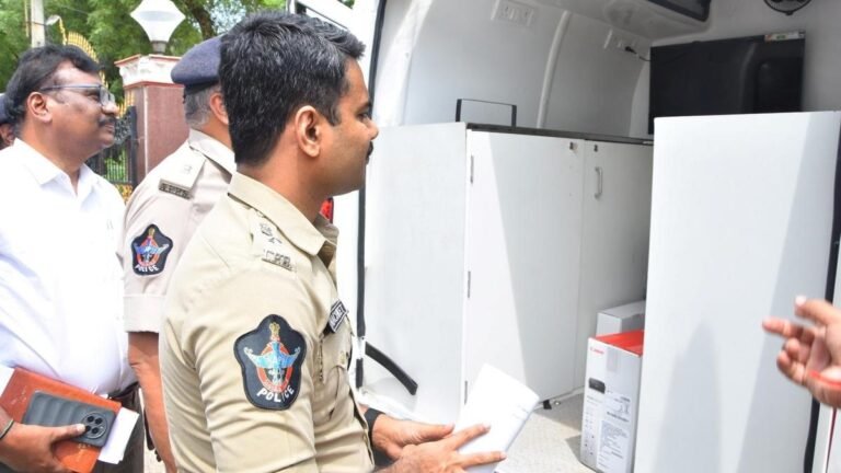 Kadapa gets mobile forensic vehicle to improve crime investigation