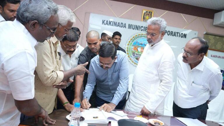 State to seek ₹200 crore for underground drainage in Kakinada, says MAUD minister