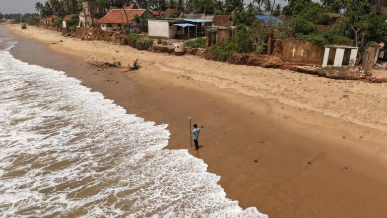 ₹ 323 sea protection wall survey begins along the Uppada coast