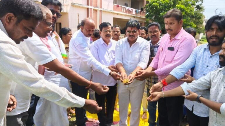 Businessman honors late wife by building library at her alma mater