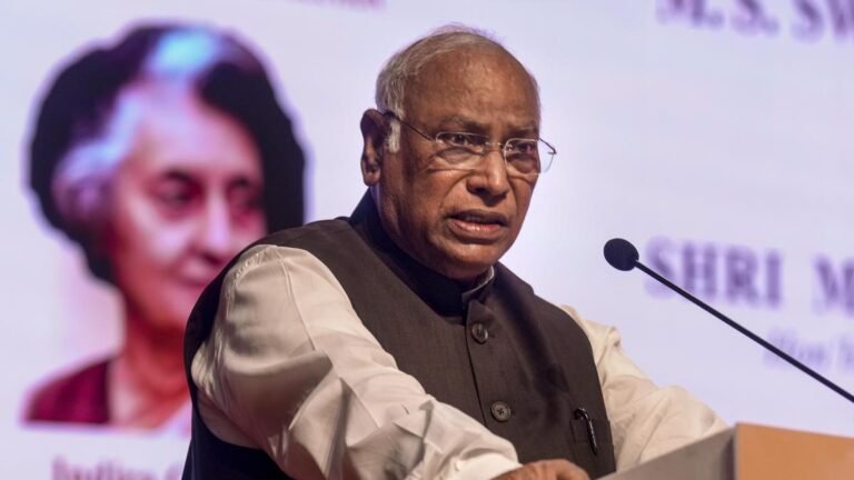 ‘US pressure mounts, Modi govt keeps giving in’: Mallikarjun Kharge on Russia sanctions bill
