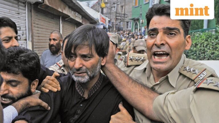 Yasin Malik Denies Involvement in Kashmir Pandit Murder Case, Says He Will Divorce Pak Wife; requests the death penalty | Today’s news