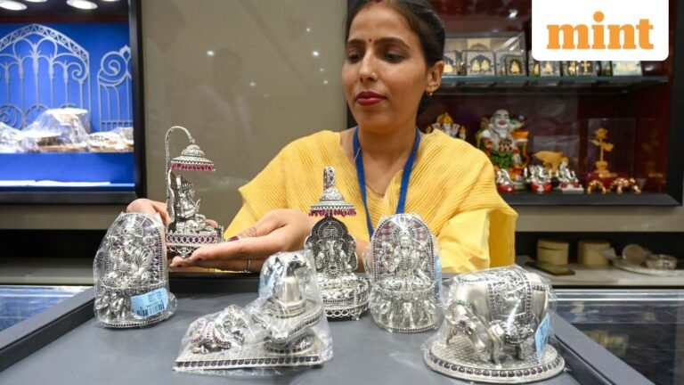 Government plans to list BIS-registered silver dealers ahead of festival season | Today’s news